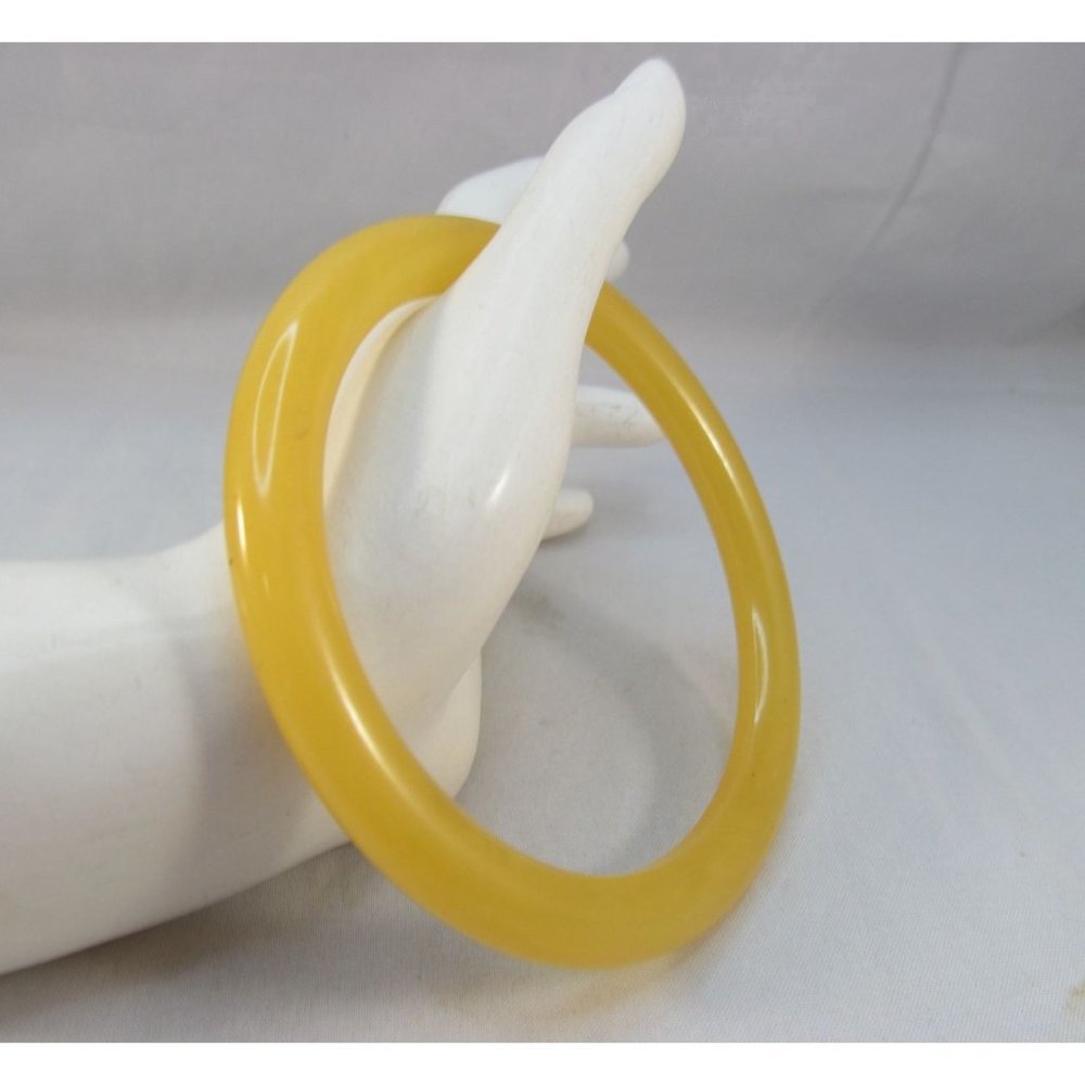 Vintage Yellow Marbled Bakelite Bangle Bracelet